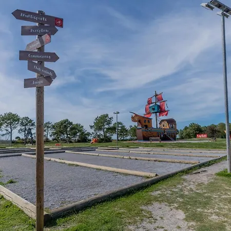 Capfun 5 Stars 64 M With Pool And Terrace Chalet