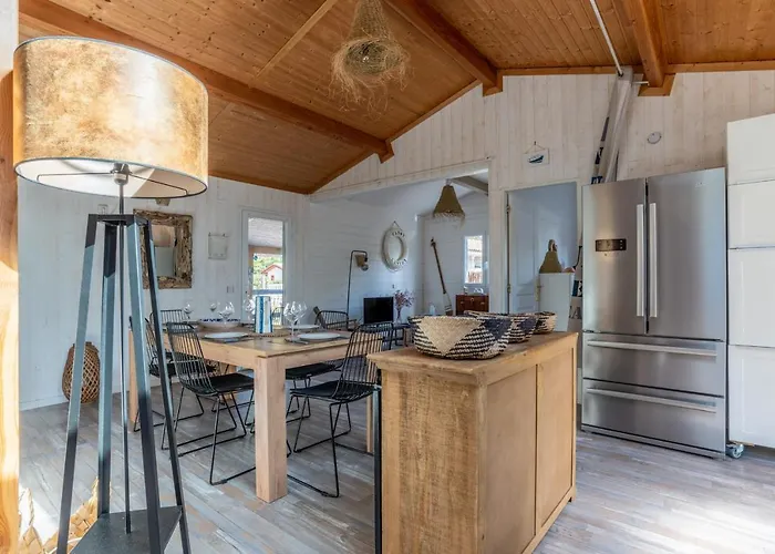 Capfun 5 Stars 64 M With Pool And Terrace