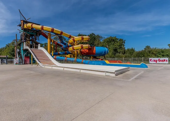 Chalet Capfun 5 Stars 64 M With Pool And Terrace