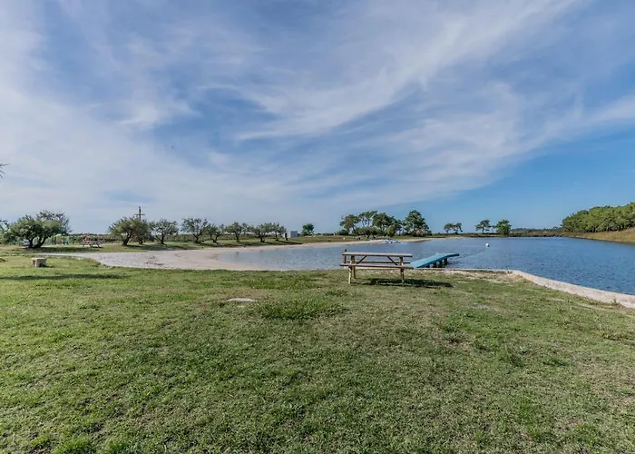 Capfun 5 Stars 64 M With Pool And Terrace Lanton