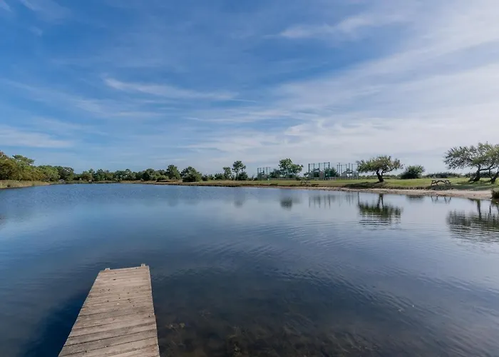 Capfun 5 Stars 64 M With Pool And Terrace Lanton